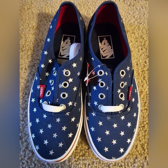 Vans Shoes - VANS AUTHENTIC WMNS SIZE 7 BRAND NEW